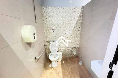Sal&atilde;o Comercial para alugar - 187m&sup2; - Nova Atibaia