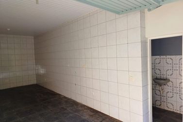 Sal&atilde;o Comercial para alugar - PORT&Atilde;O