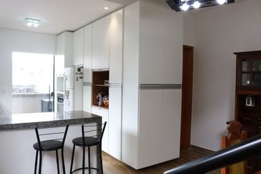Sobrado &agrave; venda - JARDIM DOS PINHEIROS