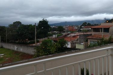 Casa &agrave; venda - 106m&sup2; - JARDIM COLONIAL