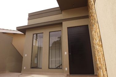 Casa &agrave; venda - 150m&sup2; - JARDIM MARISTELA