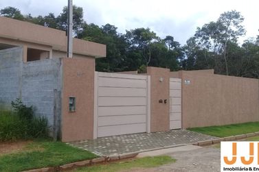 Casa &agrave; venda - 130m&sup2; - Jardim Solares