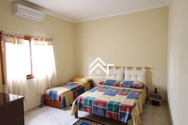 Casa para alugar - 401m&sup2; - Vila Petr&oacute;polis