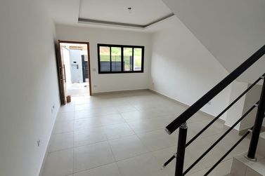 Casa &agrave; venda - 110m&sup2; - Jardim do Lago