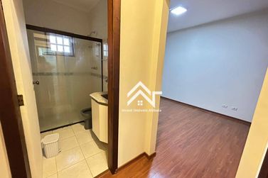 Casa para alugar - 440m&sup2; - Vila Petr&oacute;polis