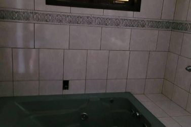 Casa &agrave; venda - 280m&sup2; - Tr&ecirc;s Pistas
