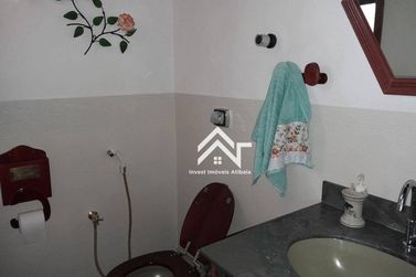 Casa &agrave; venda - 330m&sup2; - Parque Arco Iris