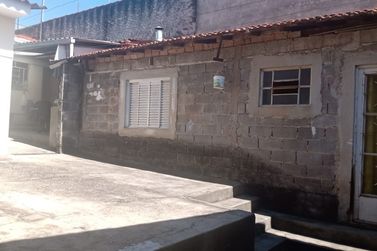 Casa &agrave; venda - ALVIN&Oacute;POLIS
