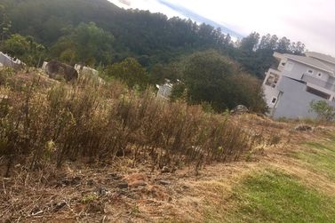 Terreno &agrave; venda - 839m&sup2; - Condom&iacute;nio Porto Atibaia