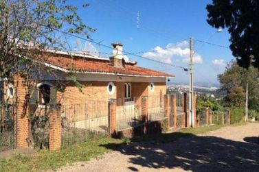 Ch&aacute;cara &agrave; venda - 720m&sup2; - Atibaia Belvedere