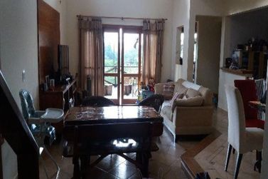 Casa &agrave; venda - 200m&sup2; - Jardim dos Pinheiros