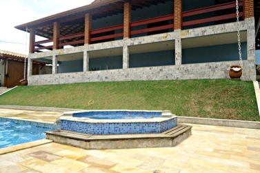 Ch&aacute;cara &agrave; venda - 2384m&sup2; - Vale dos Pinheiros