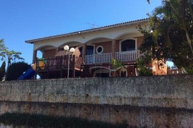 Ch&aacute;cara &agrave; venda - 720m&sup2; - Atibaia Belvedere