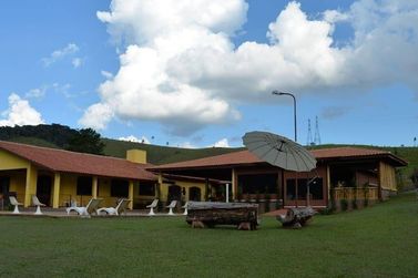 Casa &agrave; venda - 950m&sup2; - Tanque