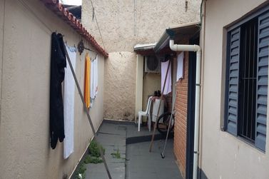 Casa &agrave; venda - 140m&sup2; - Jardim Alvin&oacute;polis