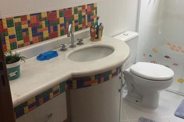 Casa &agrave; venda - 390m&sup2; - CONDOM&Iacute;NIO SERRA DA ESTRELA