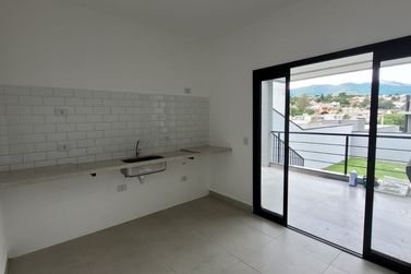 Casa &agrave; venda - 110m&sup2; - Jardim do Lago