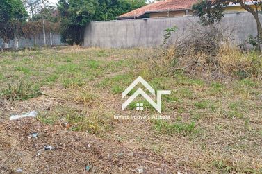 Terreno &agrave; venda - 587m&sup2; - Loteamento Vale Das Flores