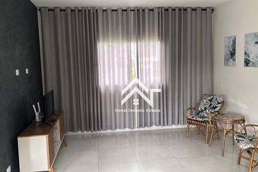 Casa para alugar - 192m&sup2; - Ch&aacute;caras Maring&aacute;