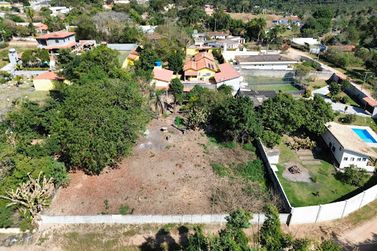 Terreno &agrave; venda - 1000m&sup2; - Vit&oacute;ria R&eacute;gia