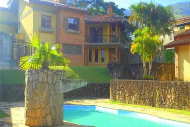 Casa &agrave; venda - 1667m&sup2; - Parque Arco Iris