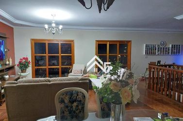 Casa &agrave; venda - 400m&sup2; - Vila Giglio