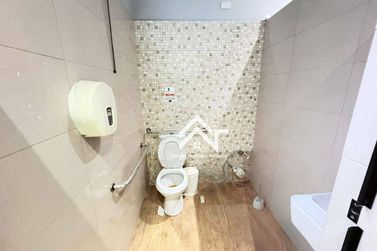 Sal&atilde;o Comercial para alugar - 400m&sup2; - Nova Atibaia