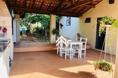 Casa &agrave; venda - 170m&sup2; - Centro