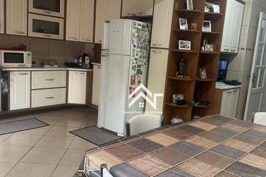 Casa &agrave; venda - 170m&sup2; - Centro