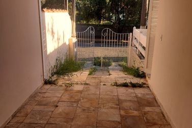 Casa para alugar - 85m&sup2; - ITAPETINGA