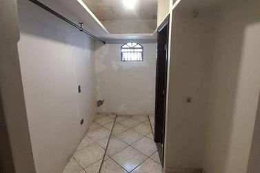 Casa &agrave; venda - 300m&sup2; - Alvin&oacute;polis
