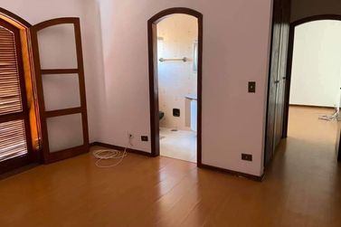 Casa &agrave; venda - CENTRO