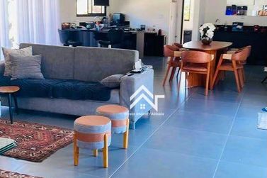 Casa &agrave; venda - 270m&sup2; - Tanque