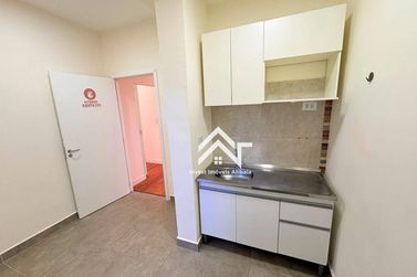 Sal&atilde;o Comercial para alugar - 200m&sup2; - Vila Thais