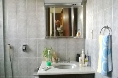 Casa &agrave; venda - 440m&sup2; - CENTRO
