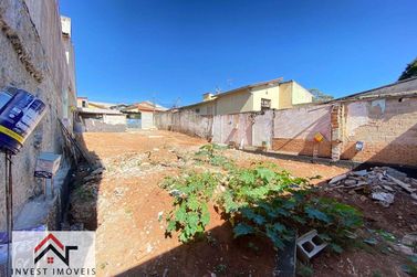 Terreno &agrave; venda - 300m&sup2; - Alvin&oacute;polis