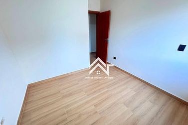 Casa &agrave; venda - 102m&sup2; - Nova Cerejeiras