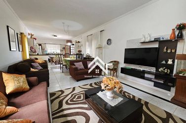 Ch&aacute;cara &agrave; venda - 1800m&sup2; - Vit&oacute;ria R&eacute;gia