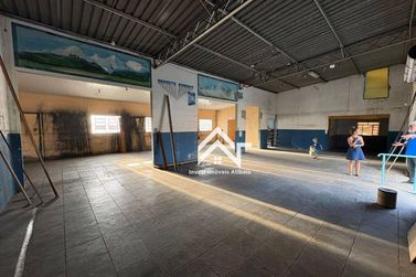 Sal&atilde;o Comercial &agrave; venda - 900m&sup2; - Jardim das Cerejeiras