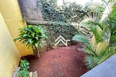 Casa &agrave; venda - 250m&sup2; - Jardim Paulista