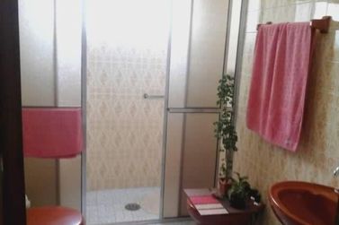 Casa &agrave; venda - 250m&sup2; - Alvin&oacute;polis
