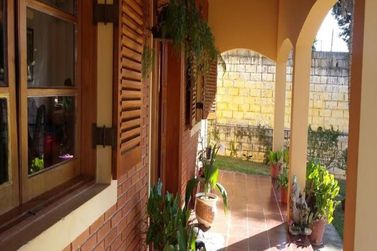 Casa &agrave; venda - 1100m&sup2; - Vila Giglio