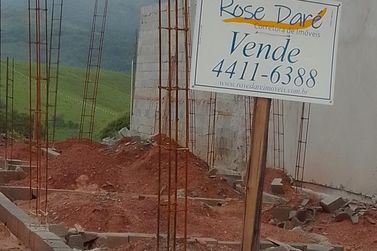 Terreno &agrave; venda - 109m&sup2; - BOM JESUS DOS PERDOES