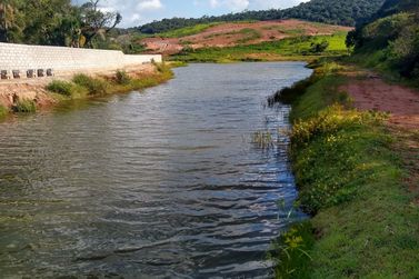 Terreno &agrave; venda - 300m&sup2; - LARANJA AZEDA