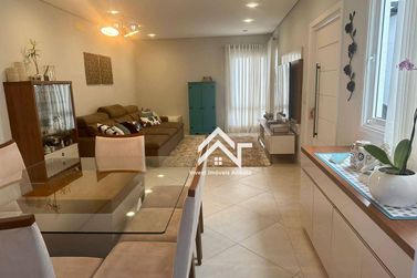 Casa &agrave; venda - 244m&sup2; - Nova Gard&ecirc;nia