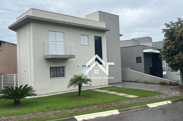 Casa para alugar - 192m&sup2; - Ch&aacute;caras Maring&aacute;