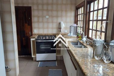 Casa &agrave; venda - 480m&sup2; - Jardim dos Pinheiros