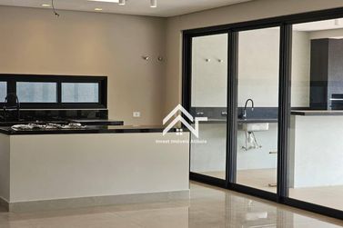 Casa &agrave; venda - 300m&sup2; - Condom&iacute;nio Granville