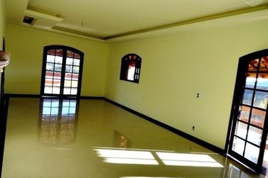 Ch&aacute;cara &agrave; venda - 2384m&sup2; - Vale dos Pinheiros