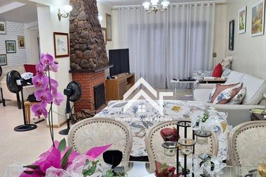 Casa &agrave; venda - 398m&sup2; - Nova Gard&ecirc;nia